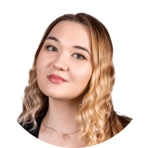 Алина Смакова